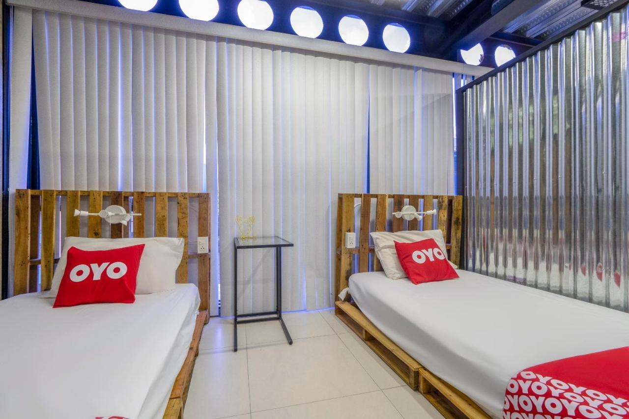 Hotel Oyo 1084 Guyasuka Ratchada Bangkok Exterior foto